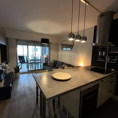 Large Studio With Terrace Loggia 200m From The Sandy Beaches Wifi Apartment *